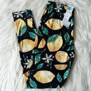 Soft Lemon Leggings Sz. L